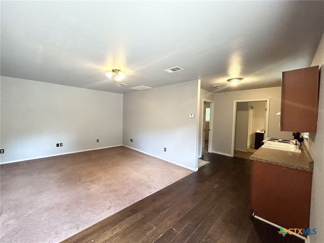 1260 Great Oaks Drive, Salado, TX 76571
