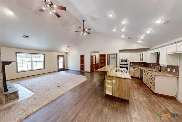 1260 Great Oaks Drive, Salado, TX 76571