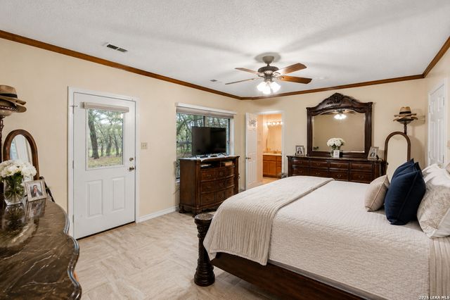 13665 Fm 775, Floresville, TX 78114