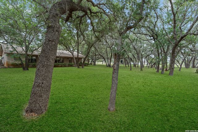 13665 Fm 775, Floresville, TX 78114
