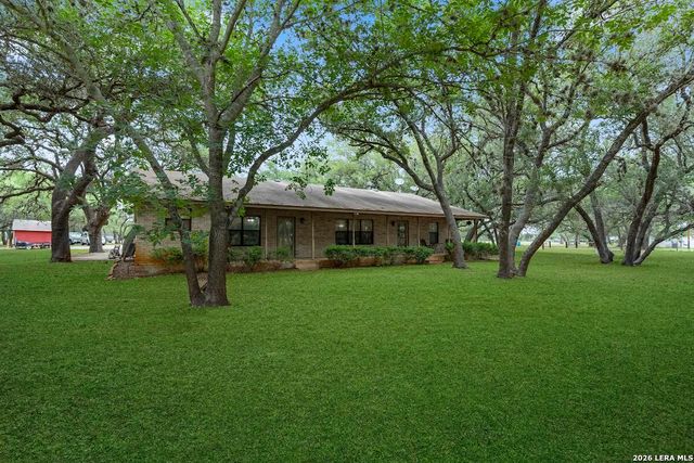 13665 Fm 775, Floresville, TX 78114