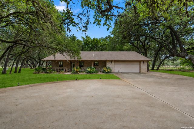 13665 Fm 775, Floresville, TX 78114
