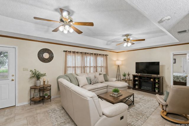 13665 Fm 775, Floresville, TX 78114