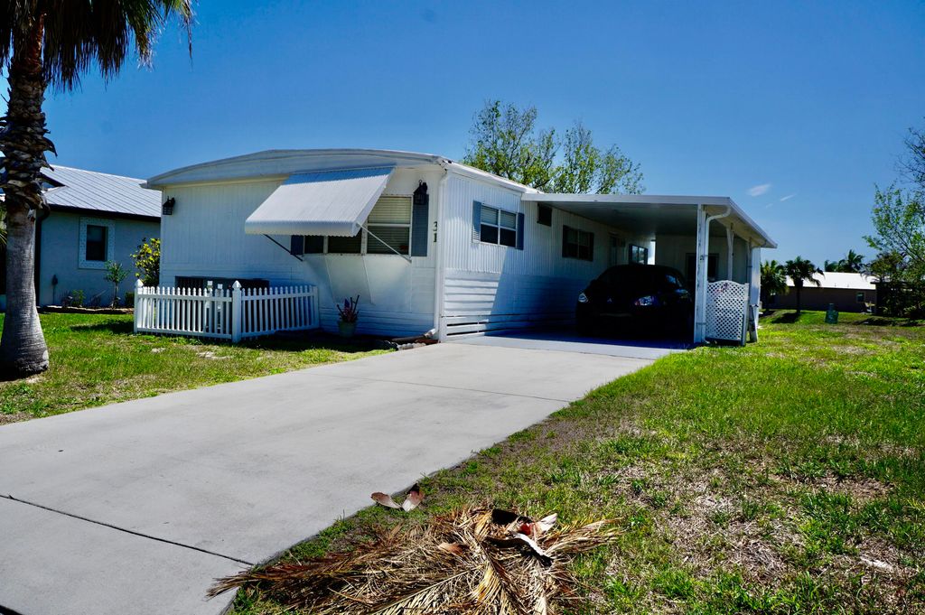 31 Mediterranean Boulevard N, Port St. Lucie, Port St Lucie, FL 34952