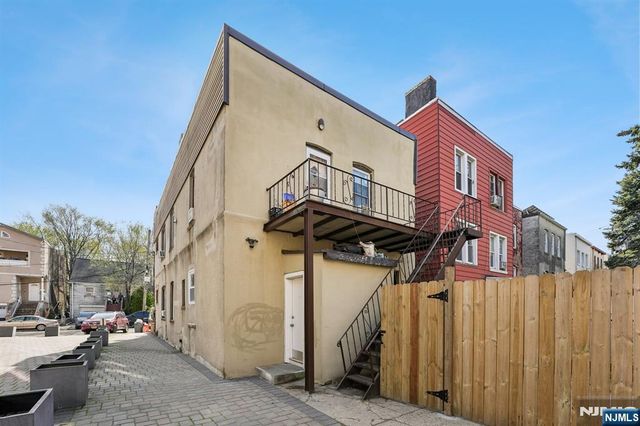 7 Bender Place 3, Cliffside Park, NJ 07010