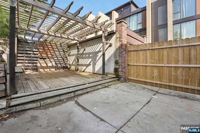 7 Bender Place 3, Cliffside Park, NJ 07010