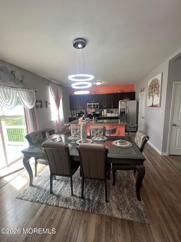 9 Tradewinds Avenue, Barnegat, NJ 08005