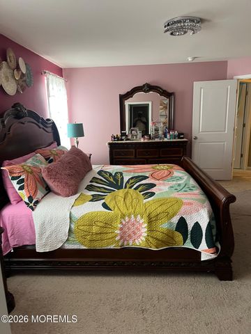 9 Tradewinds Avenue, Barnegat, NJ 08005