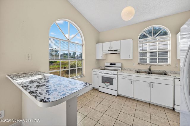 1051 Goldenrod Circle NE, Palm Bay, FL 32905