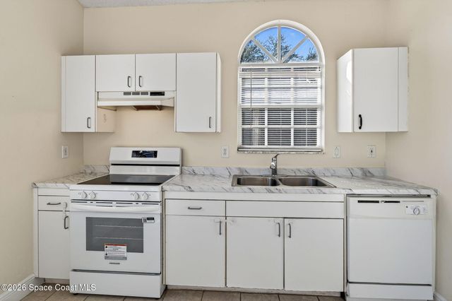 1051 Goldenrod Circle NE, Palm Bay, FL 32905