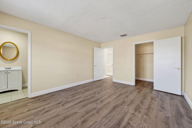 1051 Goldenrod Circle NE, Palm Bay, FL 32905