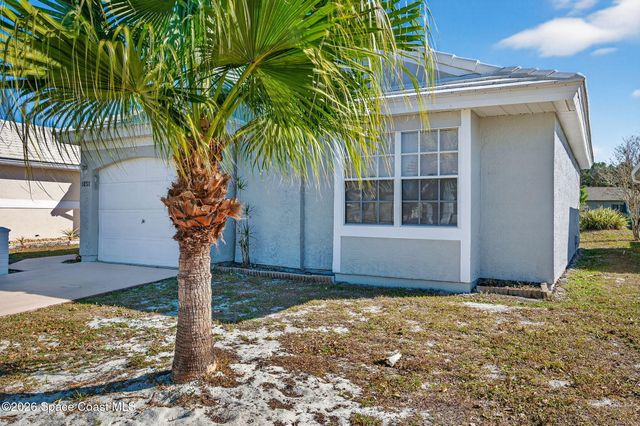 1051 Goldenrod Circle NE, Palm Bay, FL 32905