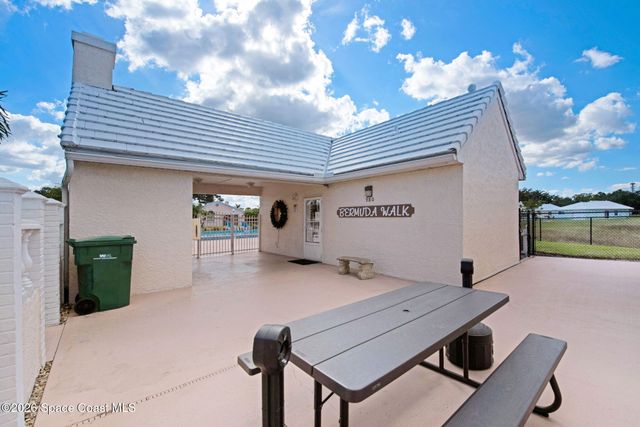 1051 Goldenrod Circle NE, Palm Bay, FL 32905