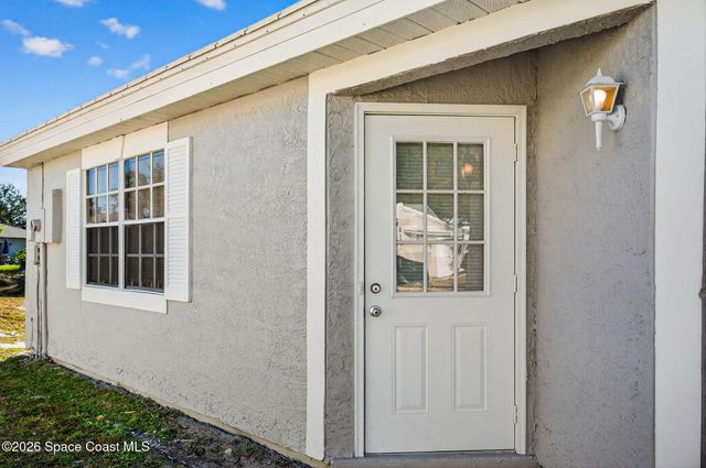 1051 Goldenrod Circle NE, Palm Bay, FL 32905