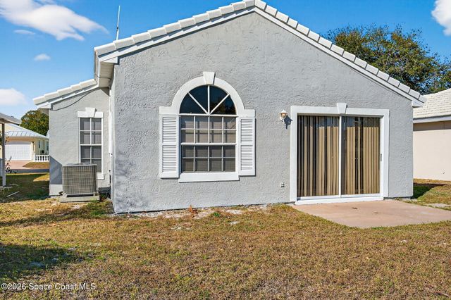 1051 Goldenrod Circle NE, Palm Bay, FL 32905