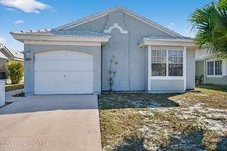 1051 Goldenrod Circle NE, Palm Bay, FL 32905