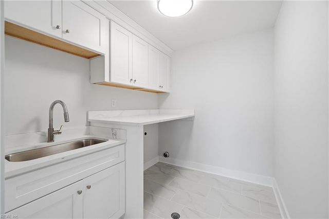 966 W Ocean View AVE, Norfolk, VA 23503