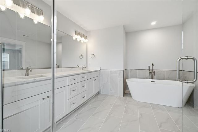 966 W Ocean View AVE, Norfolk, VA 23503