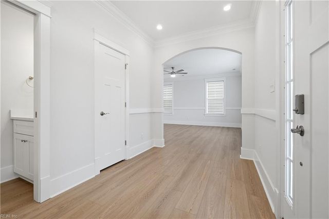 966 W Ocean View AVE, Norfolk, VA 23503