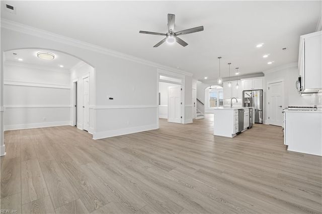 966 W Ocean View AVE, Norfolk, VA 23503