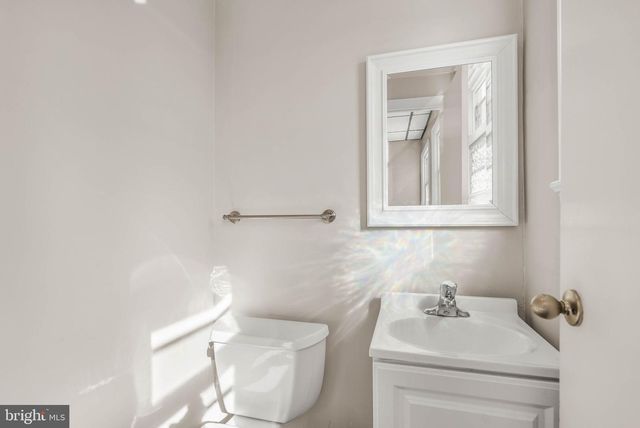 272 KALOS ST, Philadelphia, PA 19128