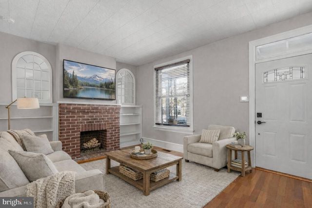 272 KALOS ST, Philadelphia, PA 19128