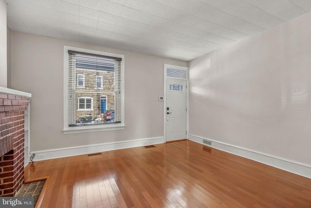 272 KALOS ST, Philadelphia, PA 19128