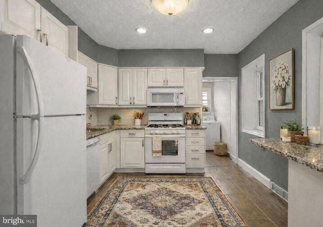 272 KALOS ST, Philadelphia, PA 19128