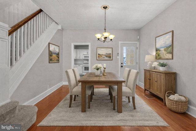 272 KALOS ST, Philadelphia, PA 19128