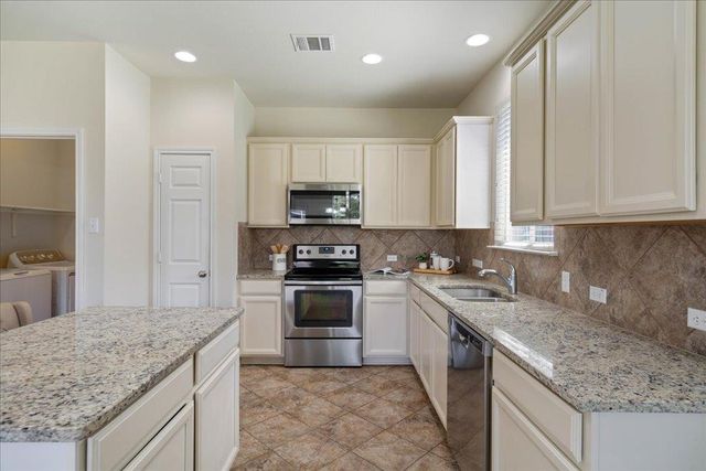 404 Sierra Mar LOOP, Leander, TX 78641