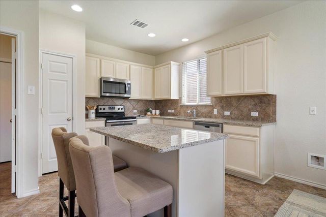 404 Sierra Mar LOOP, Leander, TX 78641