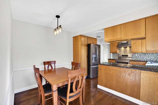 80 Ridgeview Drive, Pleasantville, NY 10570