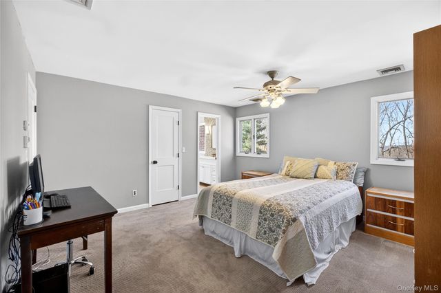 80 Ridgeview Drive, Pleasantville, NY 10570