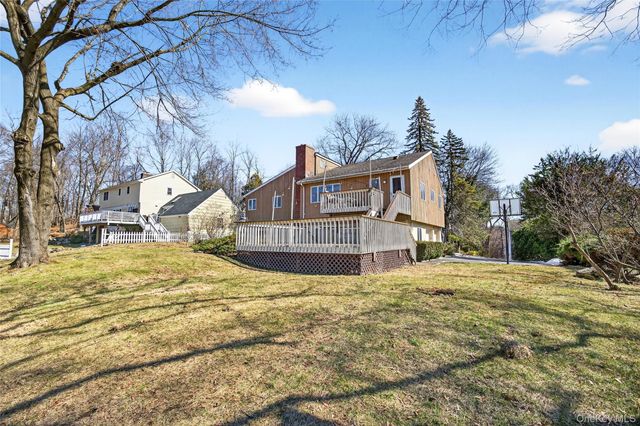 80 Ridgeview Drive, Pleasantville, NY 10570