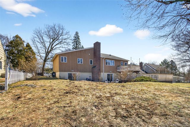 80 Ridgeview Drive, Pleasantville, NY 10570