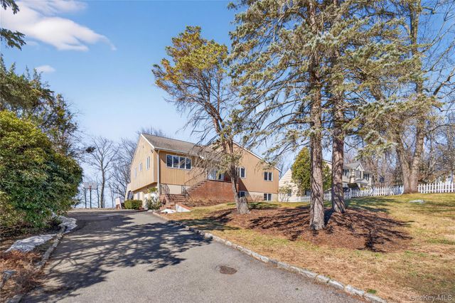 80 Ridgeview Drive, Pleasantville, NY 10570