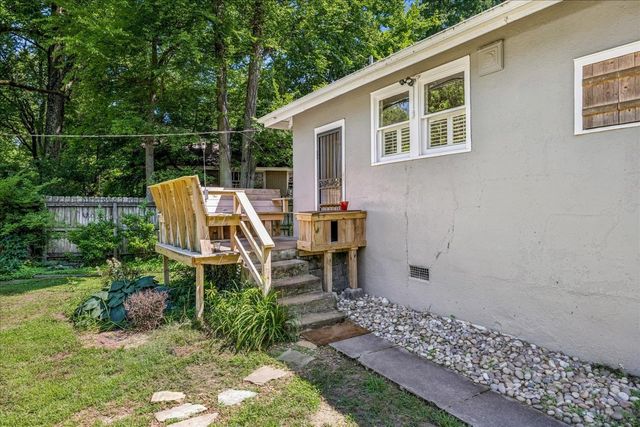 2126 UNIVERSITY CIR, Memphis, TN 38112