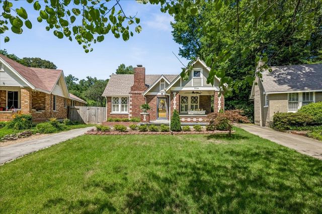 2126 UNIVERSITY CIR, Memphis, TN 38112