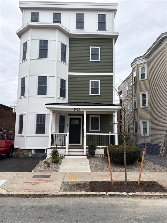 3927 Washington 3, Boston, MA 02131
