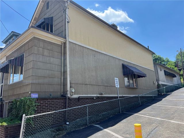 229 Fallowfield Ave., Charleroi Boro, PA 15022