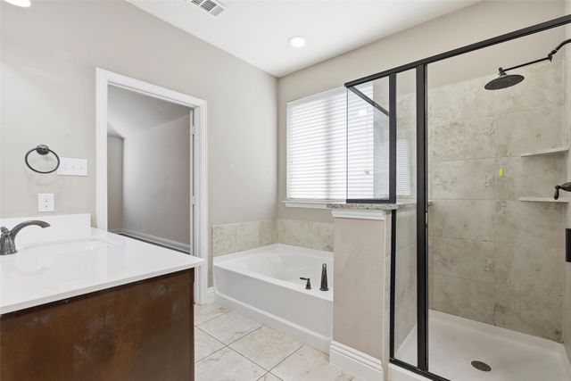 11540 Twining Branch Circle, Fort Worth, TX 76052