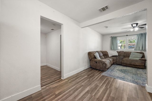 4036 Wiman Drive, Fort Worth, TX 76119