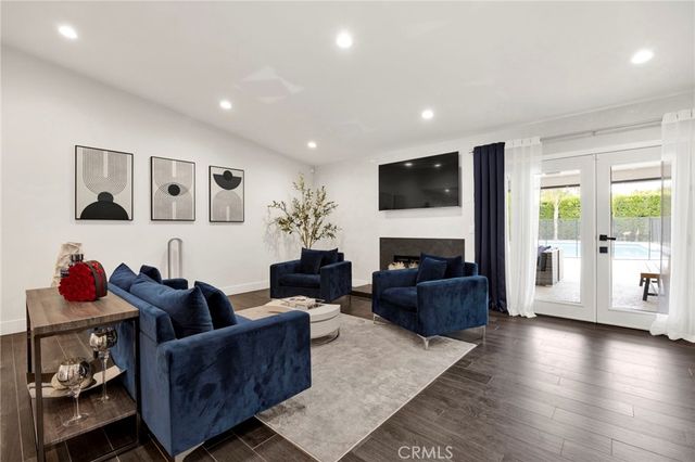 8746 Ruffner, Northridge, CA 91343