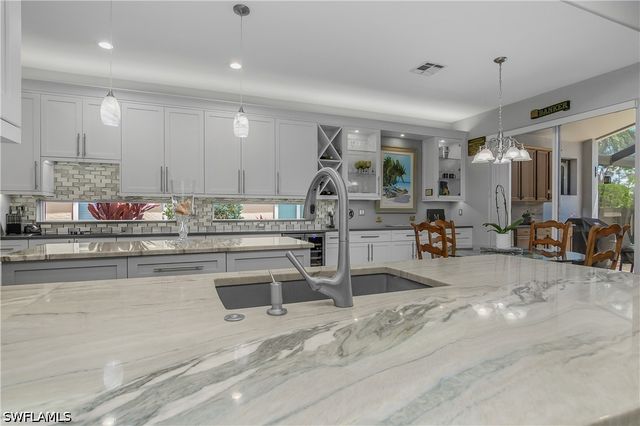 4904 Sedgewood LN, Naples, FL 34112
