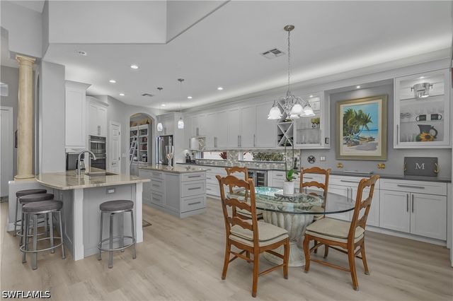 4904 Sedgewood LN, Naples, FL 34112