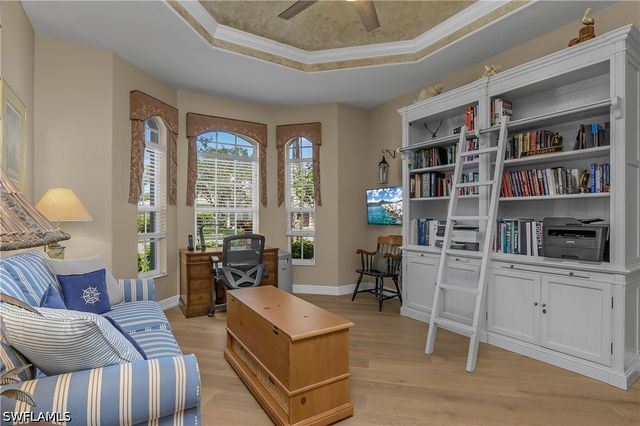 4904 Sedgewood LN, Naples, FL 34112