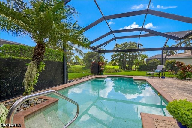 4904 Sedgewood LN, Naples, FL 34112