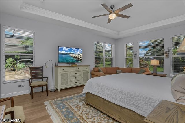 4904 Sedgewood LN, Naples, FL 34112