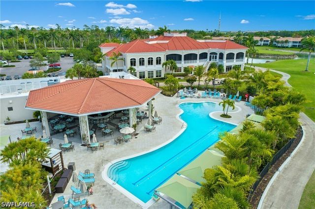 4904 Sedgewood LN, Naples, FL 34112