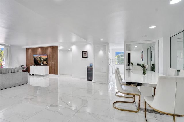 2801 NE 183rd Street 101w, Aventura, FL 33160